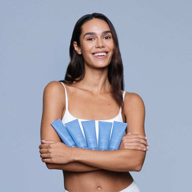 SPIRIT_beauty_excellence_Nu Skin_Skincare_Beauty_Wellness_ageLOC LumiSpa iO_Activating Cleanser_Model